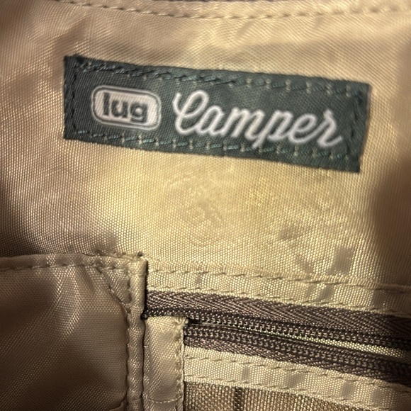 Lug Camper Travel Bag Crossbody Purse - Picture 5 of 10